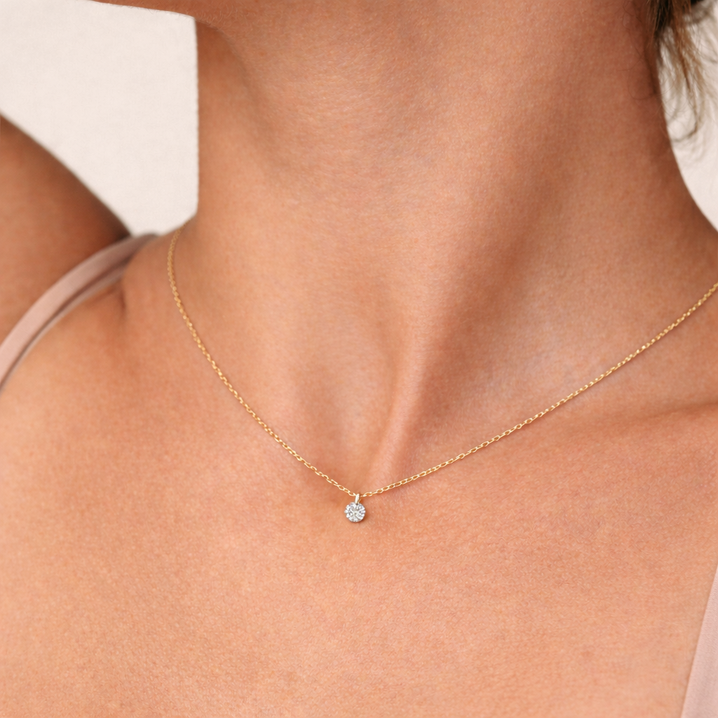 COLIER AURIU MINIMAL CU STRĂLUCIRE DELICATĂ